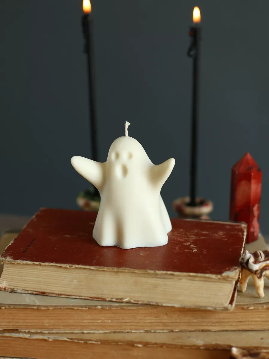 Before photo of a ceramic mug with finished motion video preview.